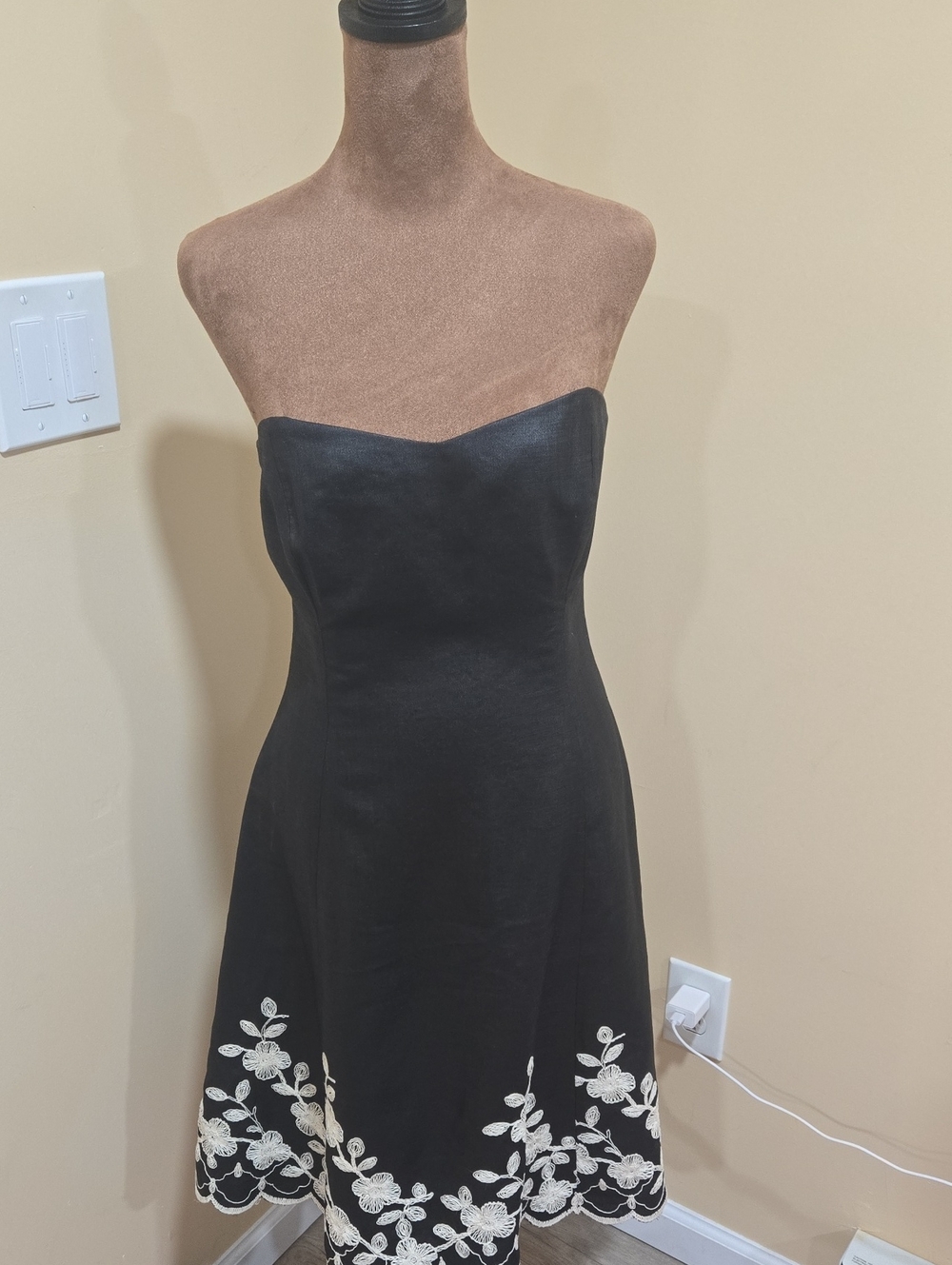 Shoshanna Black Strapless Dress with White Floral Hem Embroidery
